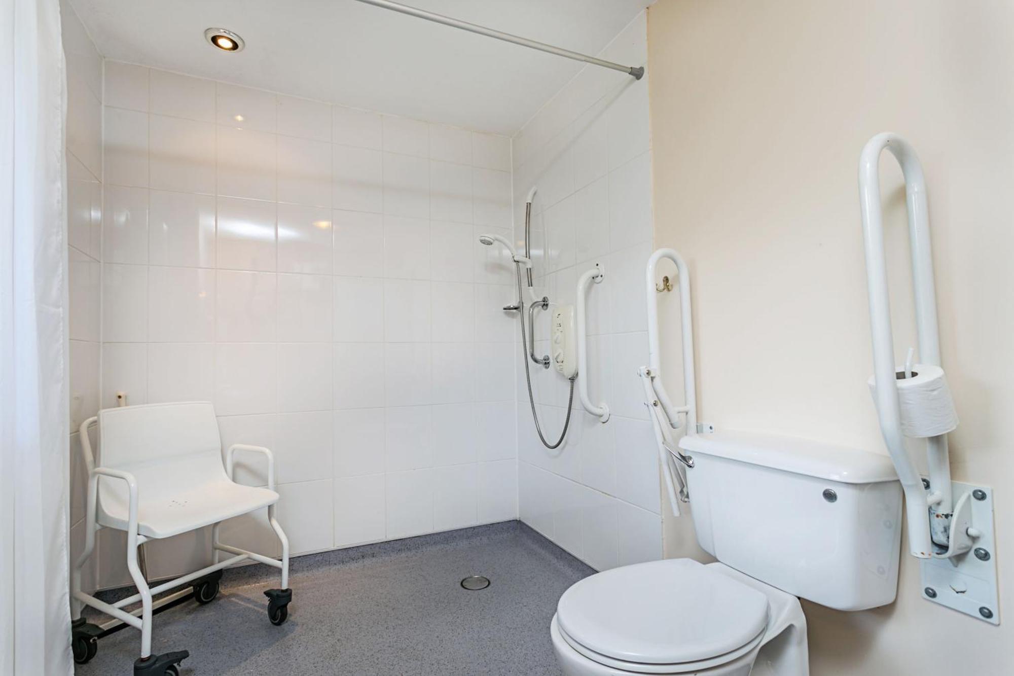 Laburnum Lodge Sleeps 6 Wheelchair Access Minehead Exterior foto
