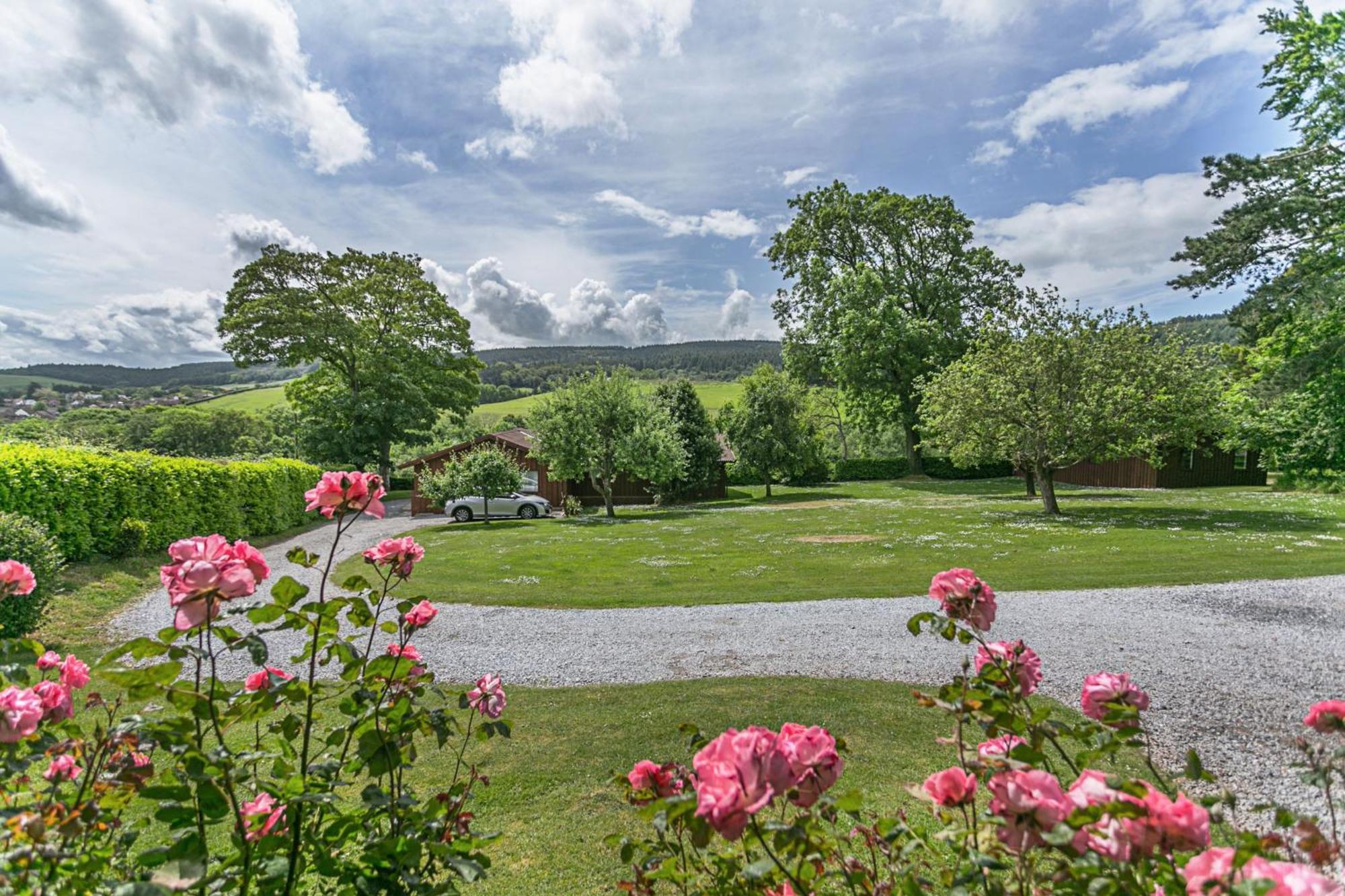 Laburnum Lodge Sleeps 6 Wheelchair Access Minehead Exterior foto